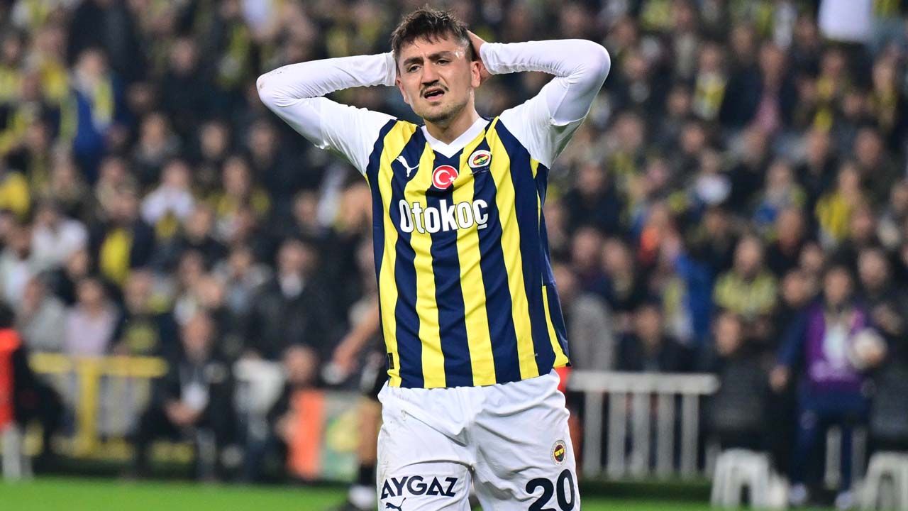“Fenerbahçe hakem sayesinde 1 puan aldı! Skandal penaltı, verilmeyen kırmızı kart… İsmail Kartal’ın artık verecek bir şeyi kalmadı. Onu gönderip Volkan Demirel’i takımın başına getirmek lazım” 11