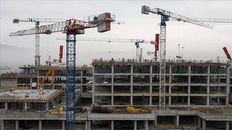 Ustalar karaborsaya düştü! Maaşları baş döndürüyor, işveren kara kara düşünüyor... 2