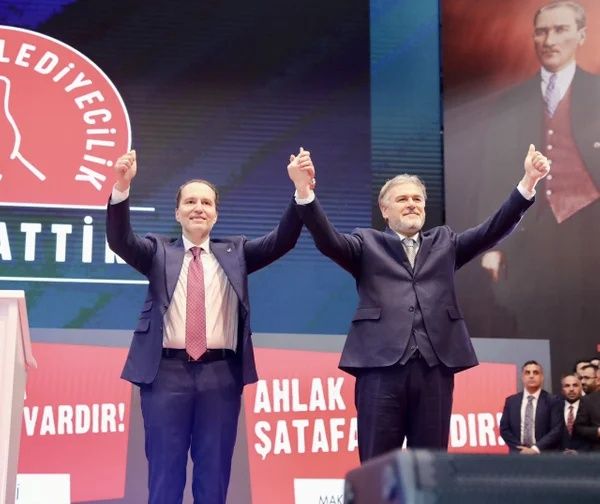 İstanbul için son anket sonucu... Murat Kurum anketlerde İmamoğlu'nun önüne geçti! 9