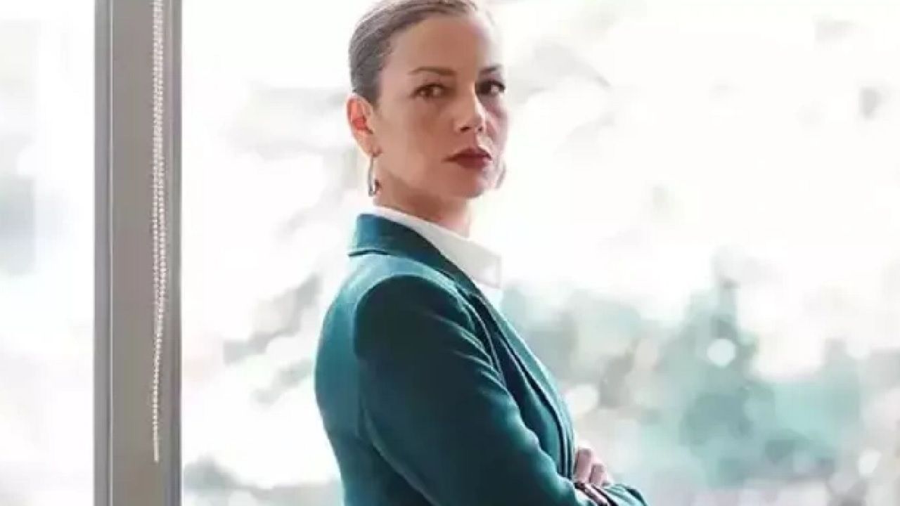 Yargı dizisi kadrsu büyüyor! Yargı dizisine "İclal Savcı" rolü ile Defne Kayalar dahil olacak... 4