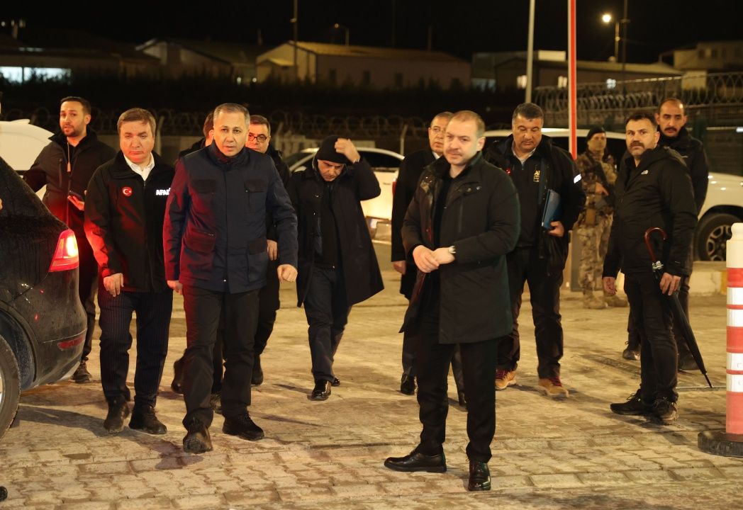 Erzincan'da zamanla yarış... Bakan Yerlikaya altın madeni faciasında son durumu paylaştı! 2