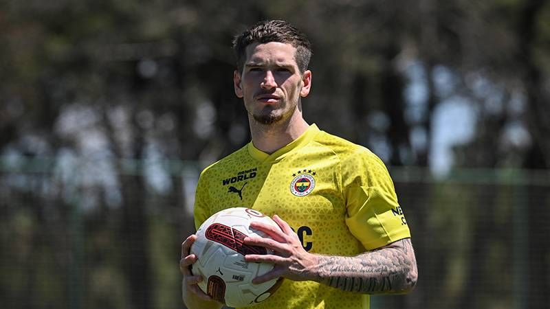 İskoçya'da şaşkınlık "Yıldız futbolcu transfer kabusu yaşadı. Tam bir facia oldu" 6
