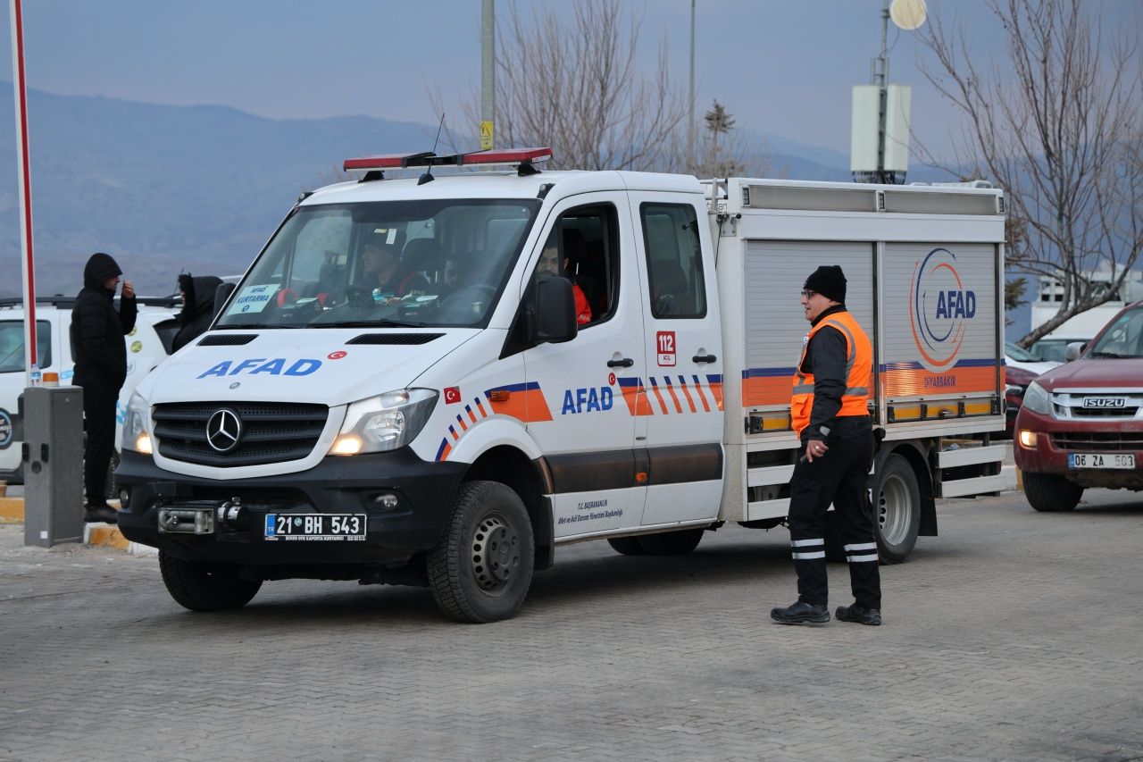 Erzincan'da facianın yaşandığı maden sahasında ailelerin acı bekleyişi... "Yardımcı olun, kurtarın" 7