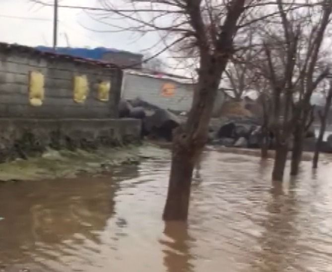 Şanlıurfa ve Diyarbakır'da sağanak hayatı felç etti! İşte son durum! 2