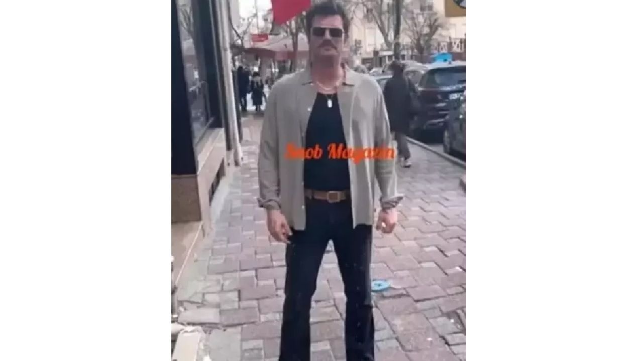 Tarzı ile gündem oldu! Bıyıkları ve pantolon seçimine yorum yağan Kıvanç Tatlıtuğ'un son hali şaşırttı... 4
