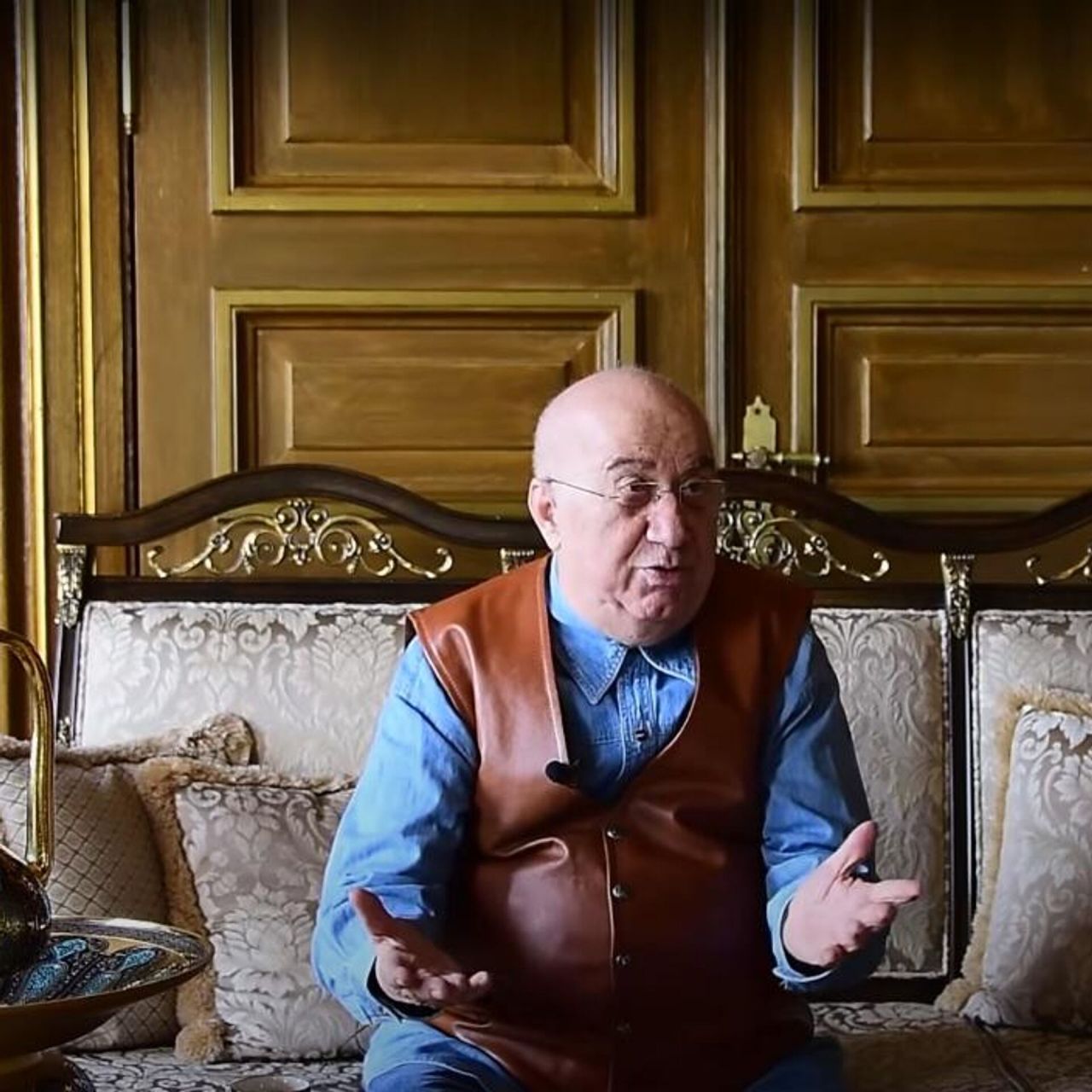 Erkan Özerman son yolculuğuna uğurlandı! Cenazesine sanat camiasından kimse katılmadı 3