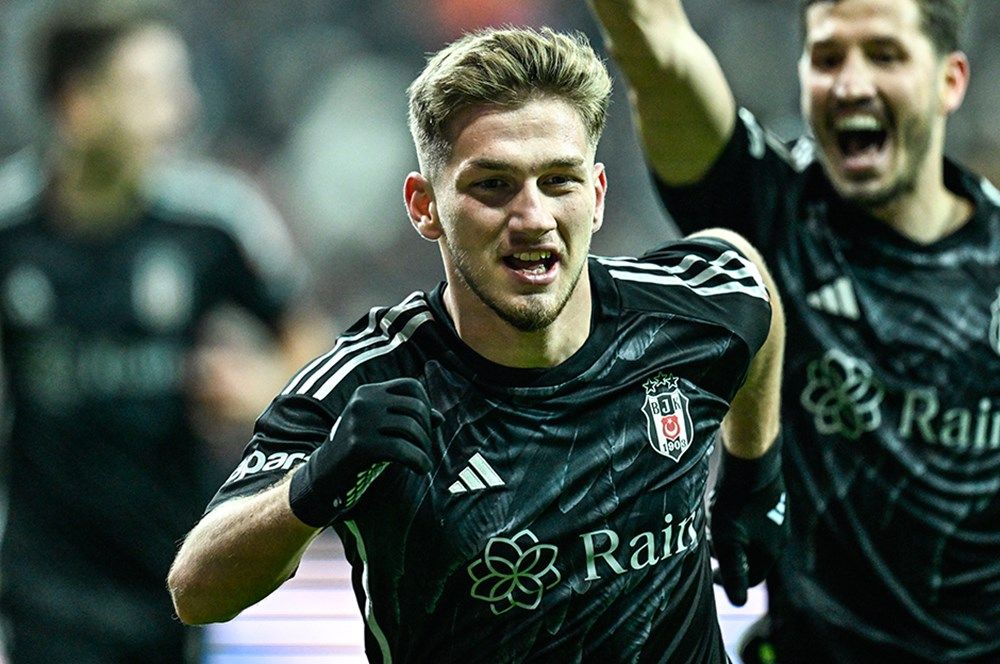 Hasan Arat çıldırdı! Hem Beşiktaş'ın hem de Süper Lig'in rekorunu kıracak bonservisi belirledi: Genç yıldız için yönetim 50 milyon euro istiyor 3