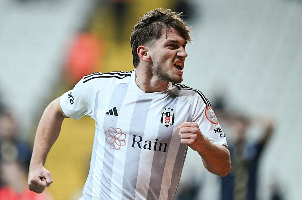 Hasan Arat çıldırdı! Hem Beşiktaş'ın hem de Süper Lig'in rekorunu kıracak bonservisi belirledi: Genç yıldız için yönetim 50 milyon euro istiyor 7