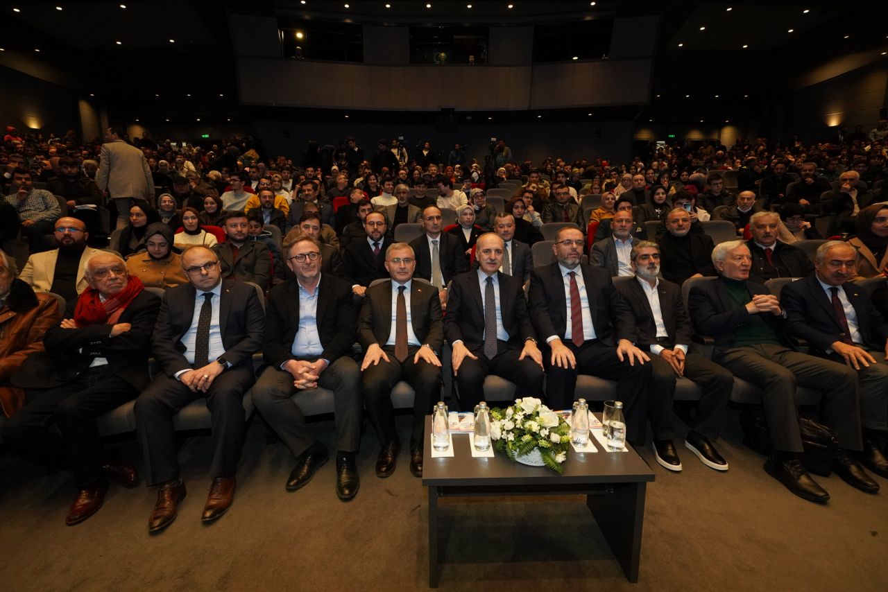 Bir İstanbul kültür klasiği! ''9. Üsküdar Kitap Fuarı'' başladı 1