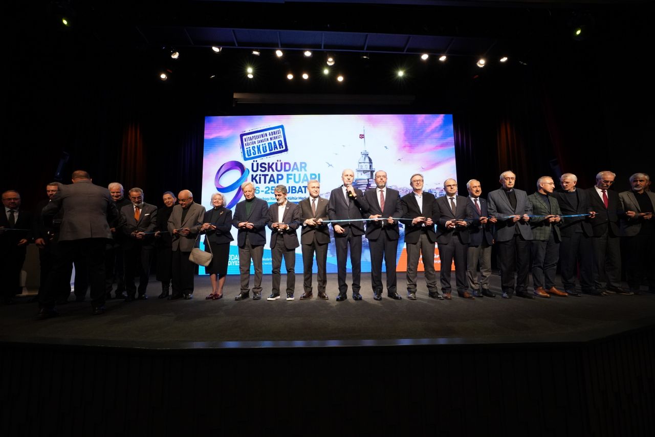 Bir İstanbul kültür klasiği! ''9. Üsküdar Kitap Fuarı'' başladı 10