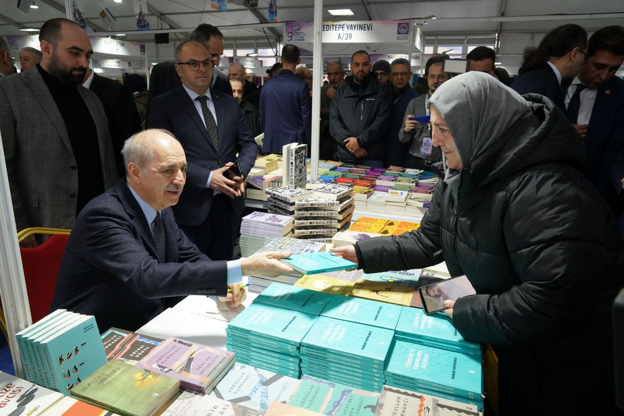 Bir İstanbul kültür klasiği! ''9. Üsküdar Kitap Fuarı'' başladı 14