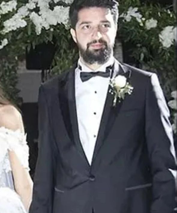 Ebru Gündeş bir kez daha dünya evine giriyor! Yeni damat ortaya çıktı... 10