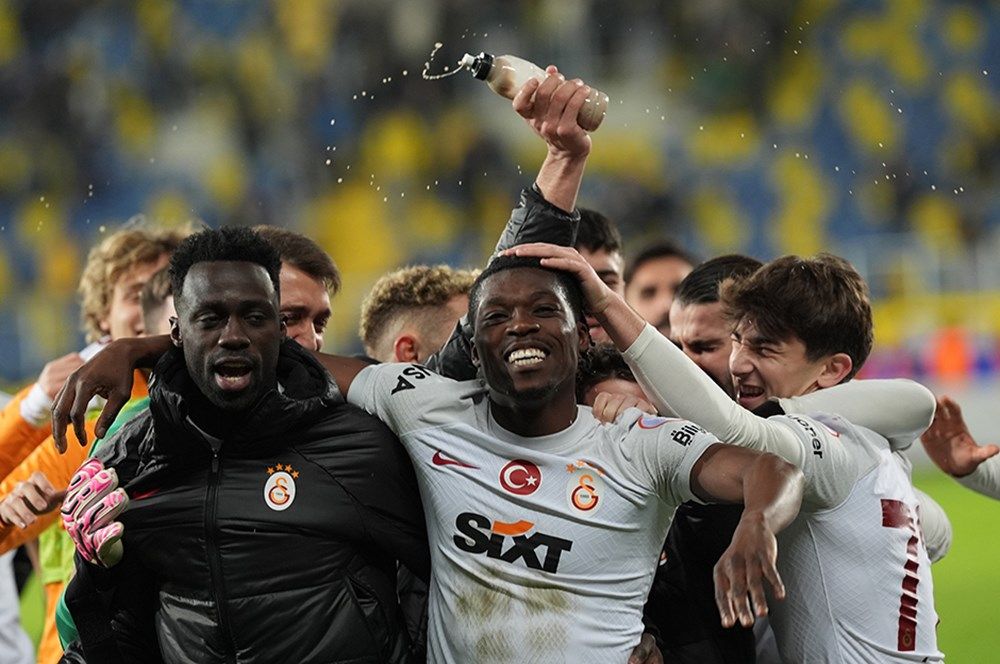 Rıdvan Dilmen'den Galatasaray hakkında çarpıcı sözler: Okan Buruk o kadar güveniyor ki.... Hakem Ali Şansalan bile rahatladı! 6
