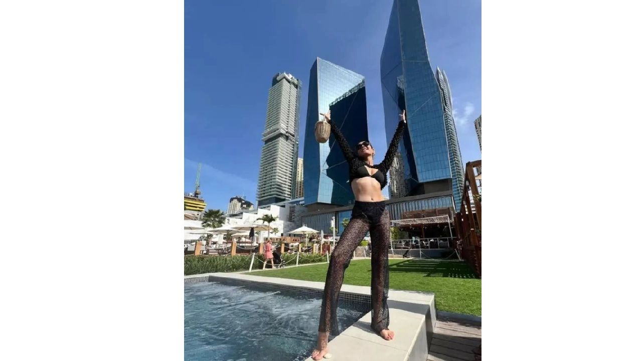 Teşkilat dizisinin Neslihan'ı Aybüke Pusat Dubai tatilinde! Güzelliği baş döndürdü... 2