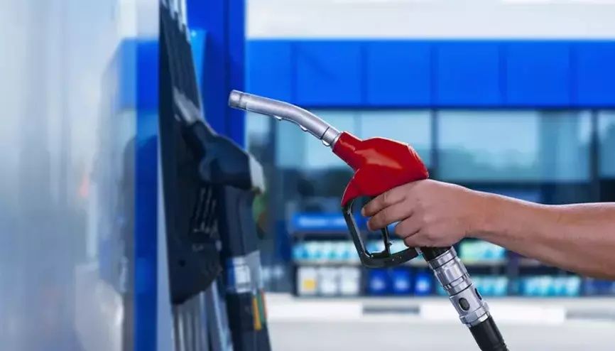 EPDK'dan akaryakıt adımı: Benzine 1 ile 1,5 TL düzeyinde indirim geliyor! 4