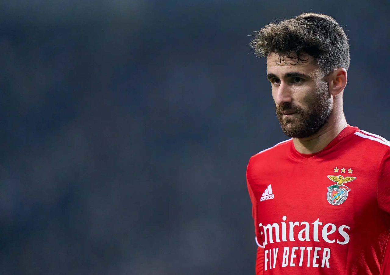 Fenerbahçe’den Galatasaray’a yeni sezonun ilk transfer çalımı! Ali Koç’tan Dursun Özbek’in uykularını kaçıracak transfer operasyonu: 18 milyon euroluk 10 numarayı rakibinin elinden kaptı, imzayı attırıyor… 4