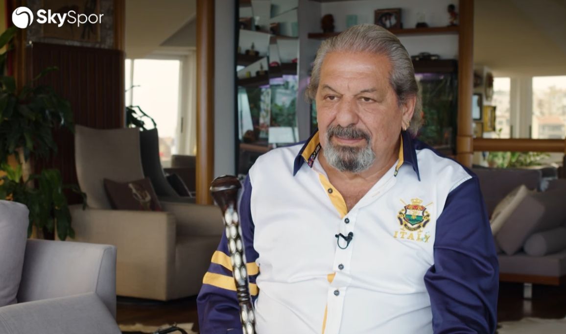 Erman Toroğlu isim vererek anlattı: "Hakemlikten sonra 3 tane kulüpte menajerlik yaptı bu adam. Hala devam ediyor gözlemciliğe" 1