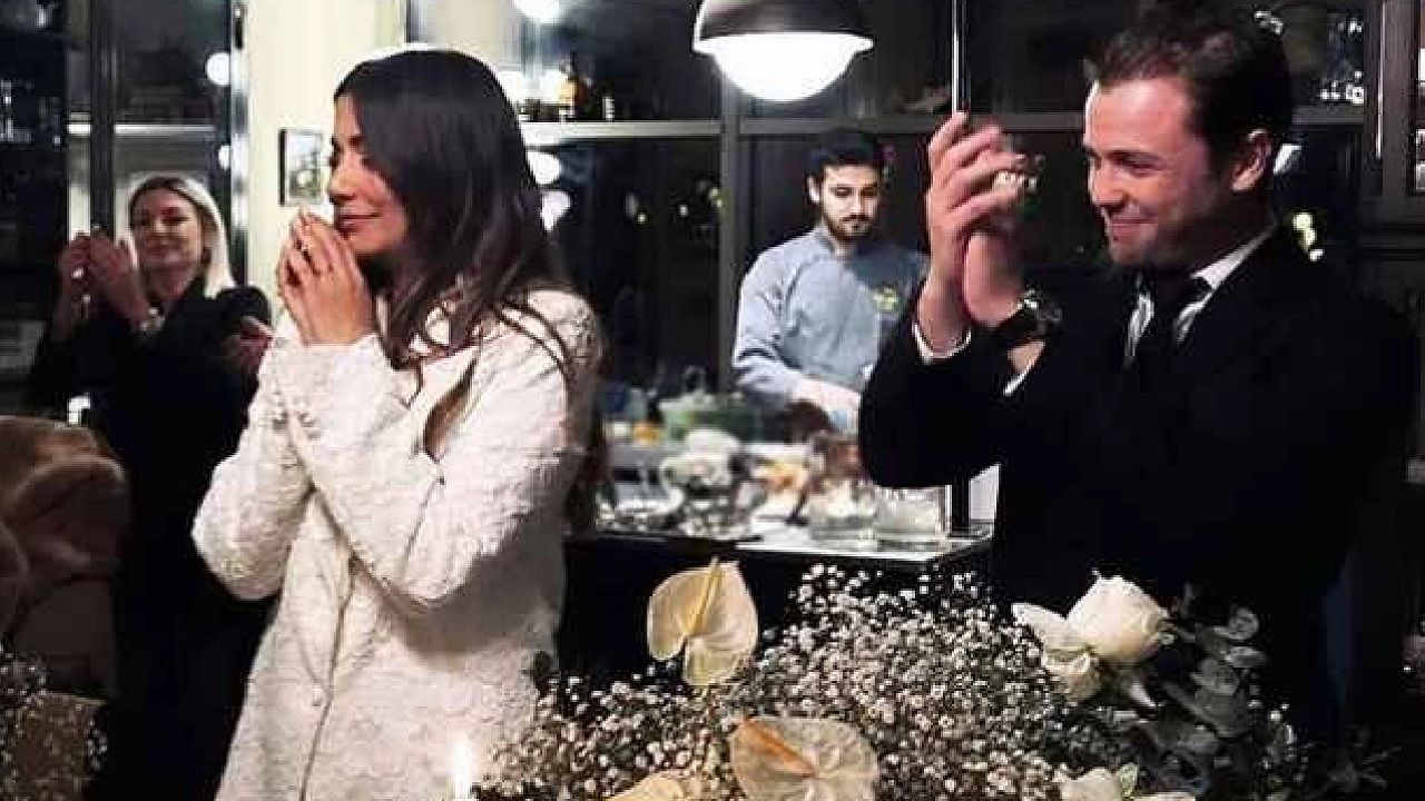 Tolga Sarıtaş ve Zeynep Mayruk nişanlandı! 4
