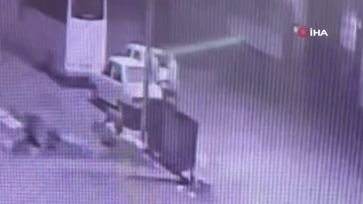 57 saniyede arabayı soyan hırsızlar kameraya yakalandı 4