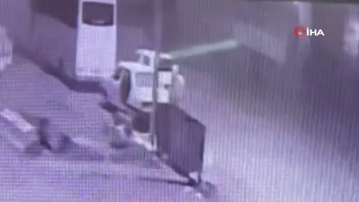 57 saniyede arabayı soyan hırsızlar kameraya yakalandı 7
