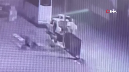 57 saniyede arabayı soyan hırsızlar kameraya yakalandı 9