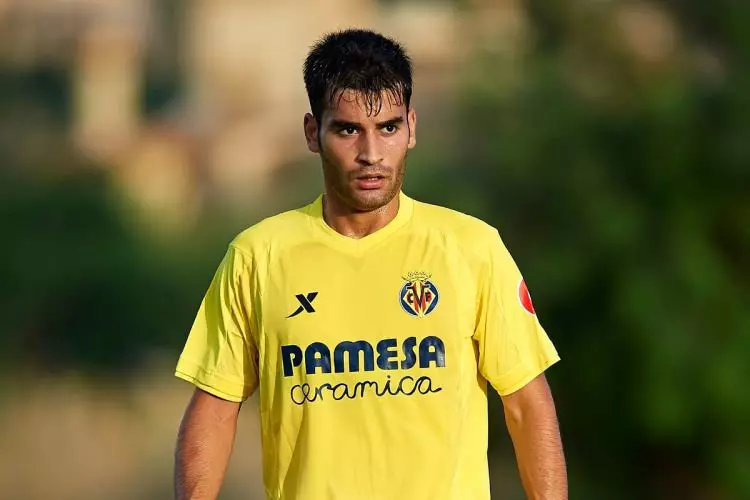 Onlar paranın asla satın alamadığı futbolcular! Hepsi birer istikrar abidesi: İşte takımlarının formasını en çok giyen futbolcular... 35