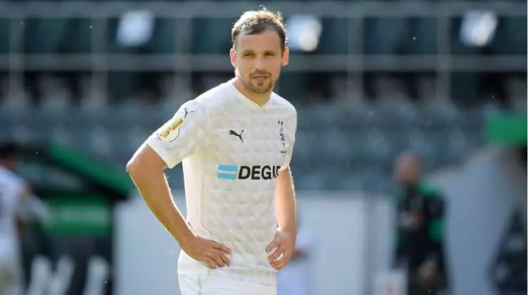 Onlar paranın asla satın alamadığı futbolcular! Hepsi birer istikrar abidesi: İşte takımlarının formasını en çok giyen futbolcular... 39