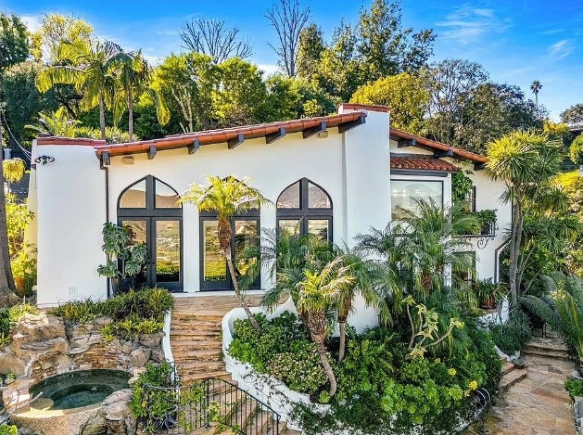 Hollywood yıldızı Charlize Theron'un ultra lüks malikanesi, Nişantaşı'ndaki apartman dairesinden daha uygun! 6