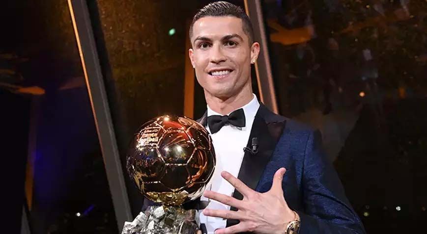 Cristiano Ronaldo’nun Suudi Arabistan’dan şimdiye kadar kazandığı para ortaya çıktı! Yok artık CR7: Dudak uçuklatan para! 100 tane son model Ferrari, 100 tane Hollywood’dan malikane… 9