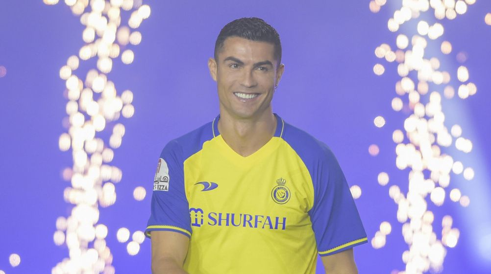 Cristiano Ronaldo’nun Suudi Arabistan’dan şimdiye kadar kazandığı para ortaya çıktı! Yok artık CR7: Dudak uçuklatan para! 100 tane son model Ferrari, 100 tane Hollywood’dan malikane… 7