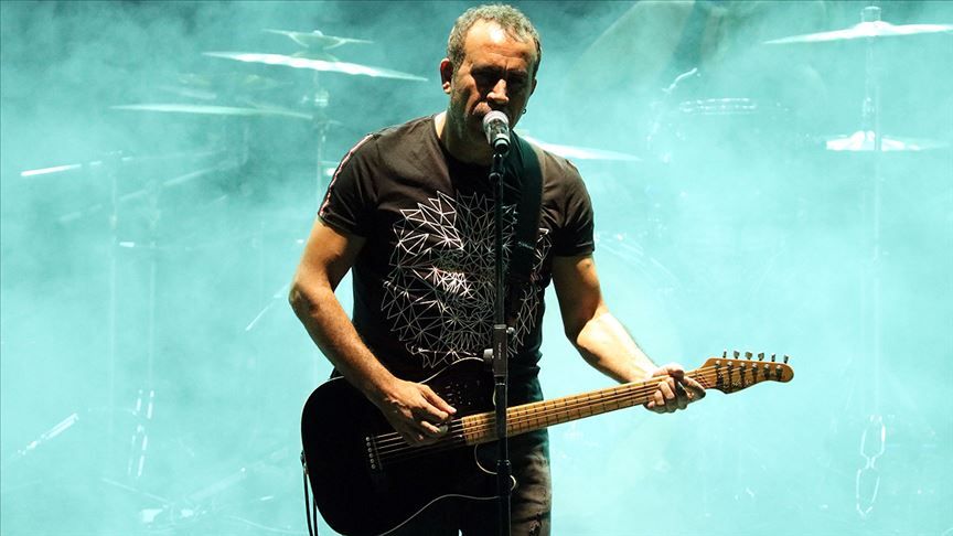 Haluk Levent'i dolandırıcılıkla suçlamıştı! Deniz Akkaya hakkında hapis talebi 6