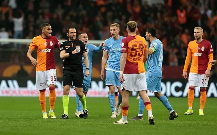 Sosyal medyayı ayağa kaldıran olay! Canlı yayında Türk yayıncılık tarihine kara leke olarak geçecek sözler: Galatasaray maçı hakemine ağza alınmayacak laflar söyledi! Yayından kaldırıldı, özür mesajları paylaşıldı. 7