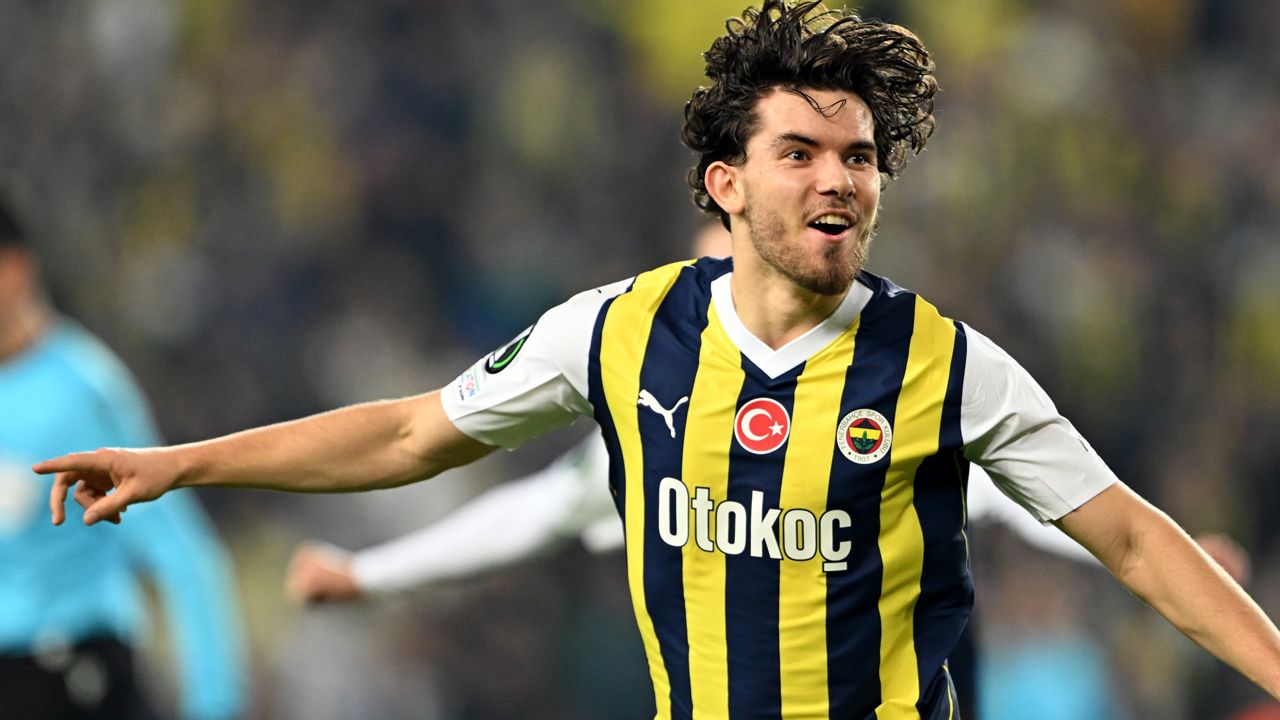 Fenerbahçe'nin Ankaragücü maçı ilk 11'i belli oldu! İsmail Kartal'dan Dusan Tadic kararı: Başka şansı yok... 6