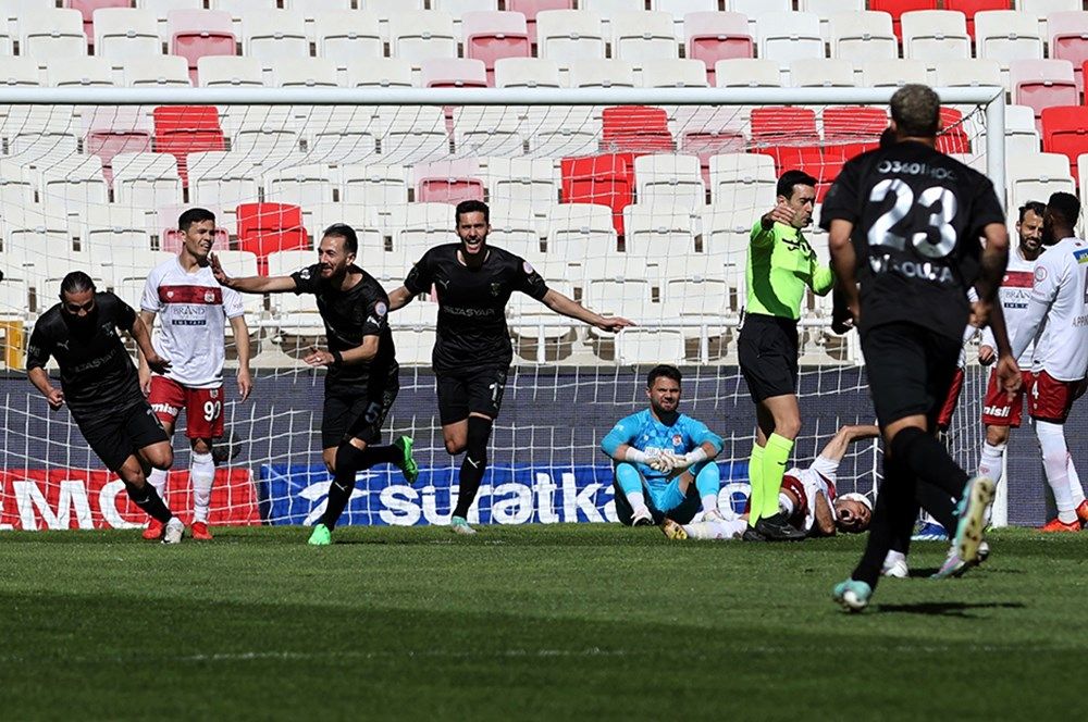 İşte Süper Lig'in penaltı şampiyonu! Fenerbahçe ve Galatasaray rekor kırdı, Beşiktaş ve Trabzonspor şaşırttı 16