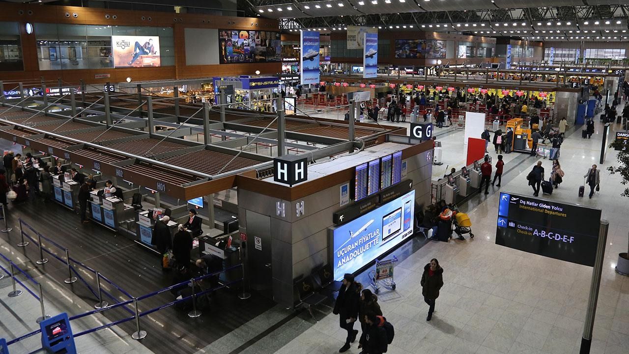 Yola çıkacaklar dikkat saat verildi! Sabiha Gökçen'de bazı uçuşlar iptal! 3