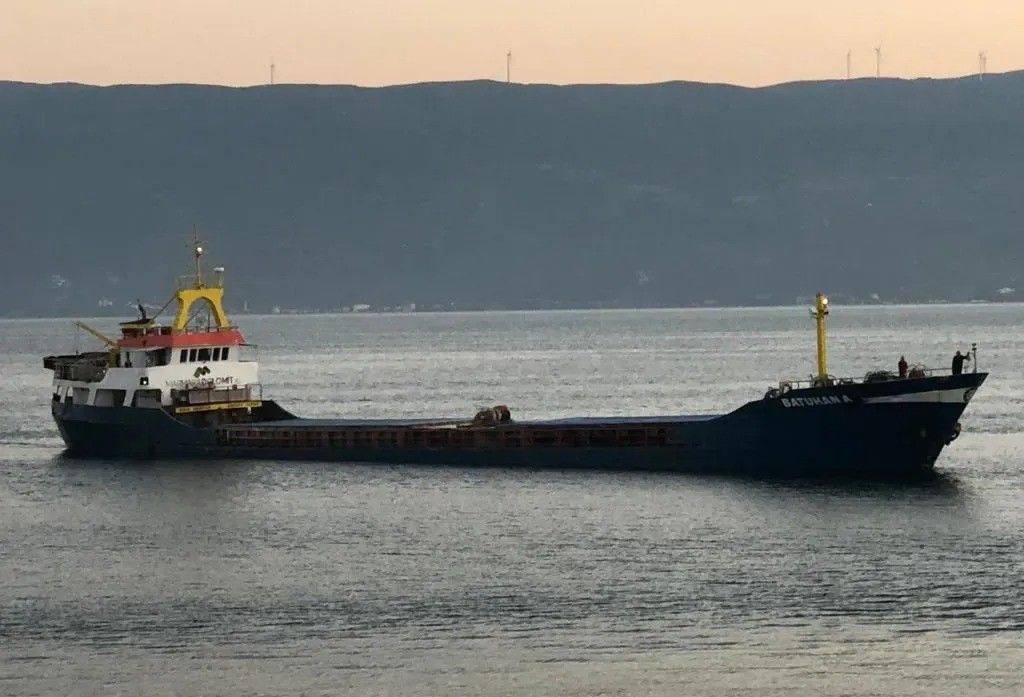 İmralı Adası açıklarında ceset bulundu! Kayıp mürettebattan olup olmadığı araştırılıyor 1