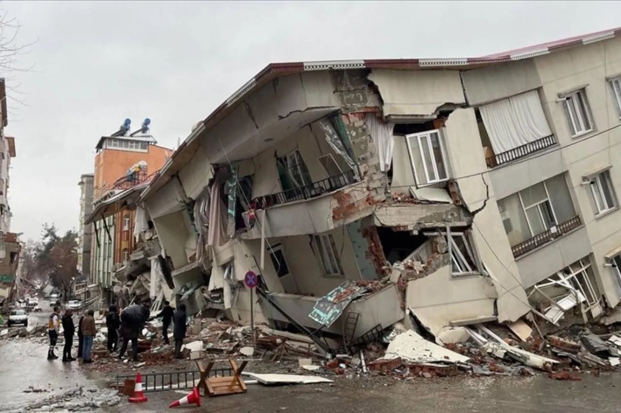 Bu illerde yarın deprem olabilir! Prof. Dr. Okan Tüysüz "24 il, 110 ilçe, 580 köy..." diyerek canlı yayında duyurdu... 11