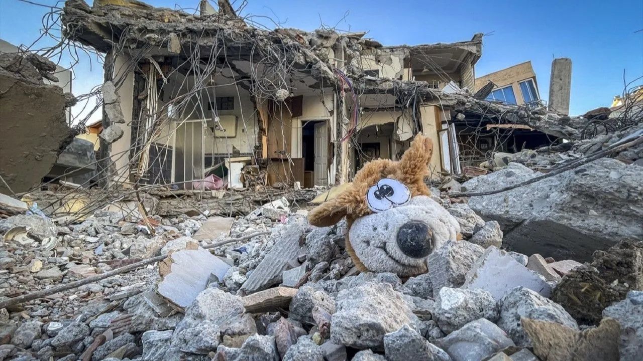 Bu illerde yarın deprem olabilir! Prof. Dr. Okan Tüysüz "24 il, 110 ilçe, 580 köy..." diyerek canlı yayında duyurdu... 4
