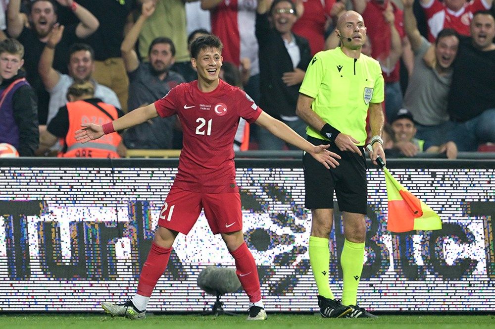EURO 2024 öncesi A Milli Takımımız uçuşa geçti! 10 yıllara damga vuracak muhteşem jenerasyon: Arda Güler'den sonra 3 genç yıldız daha damga vurmak için hazırda bekliyor 5