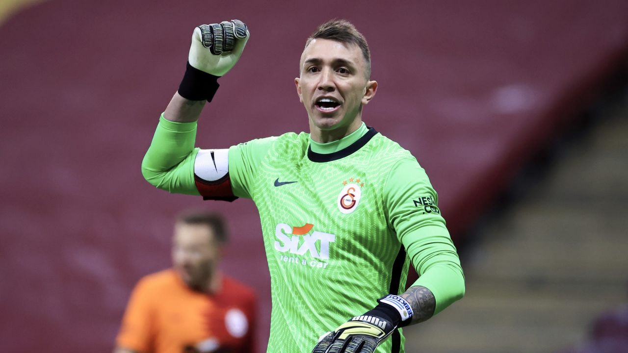 Korkulan olmadı: Galatasaray taraftarı 1 yıl daha rahat uyuyacak! 3