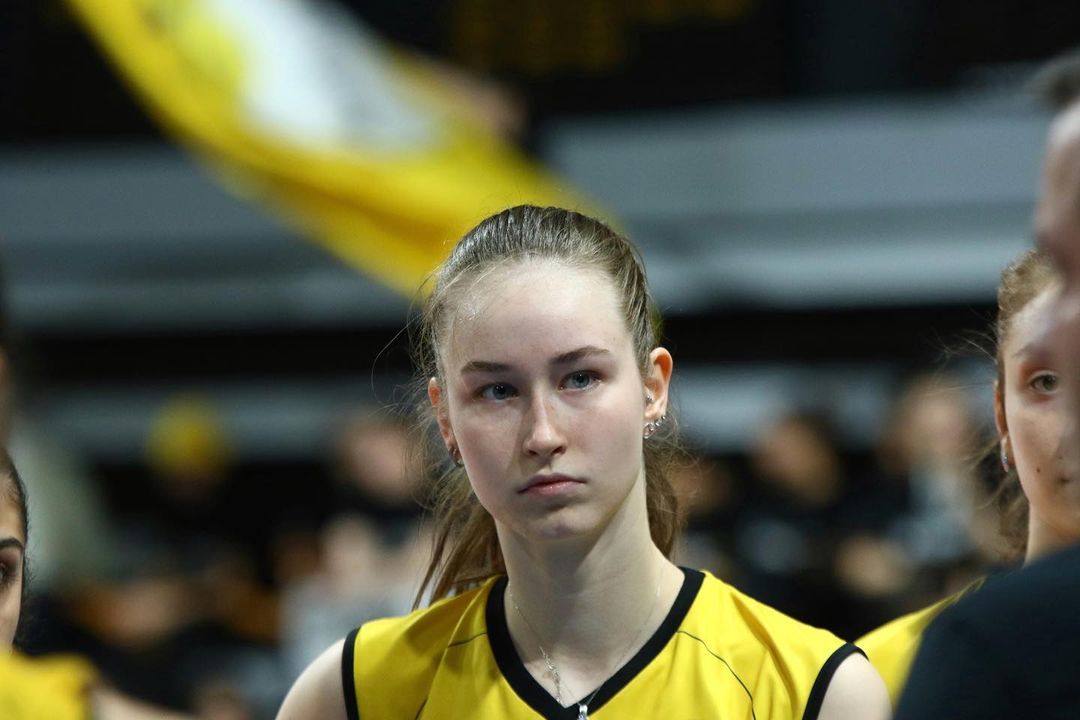 Fenerbahçe'ye yeni genç yetenek: Liza Safronova Sarı Melek oldu! Lakabı 'Yerli Fedorovtseva'... 11
