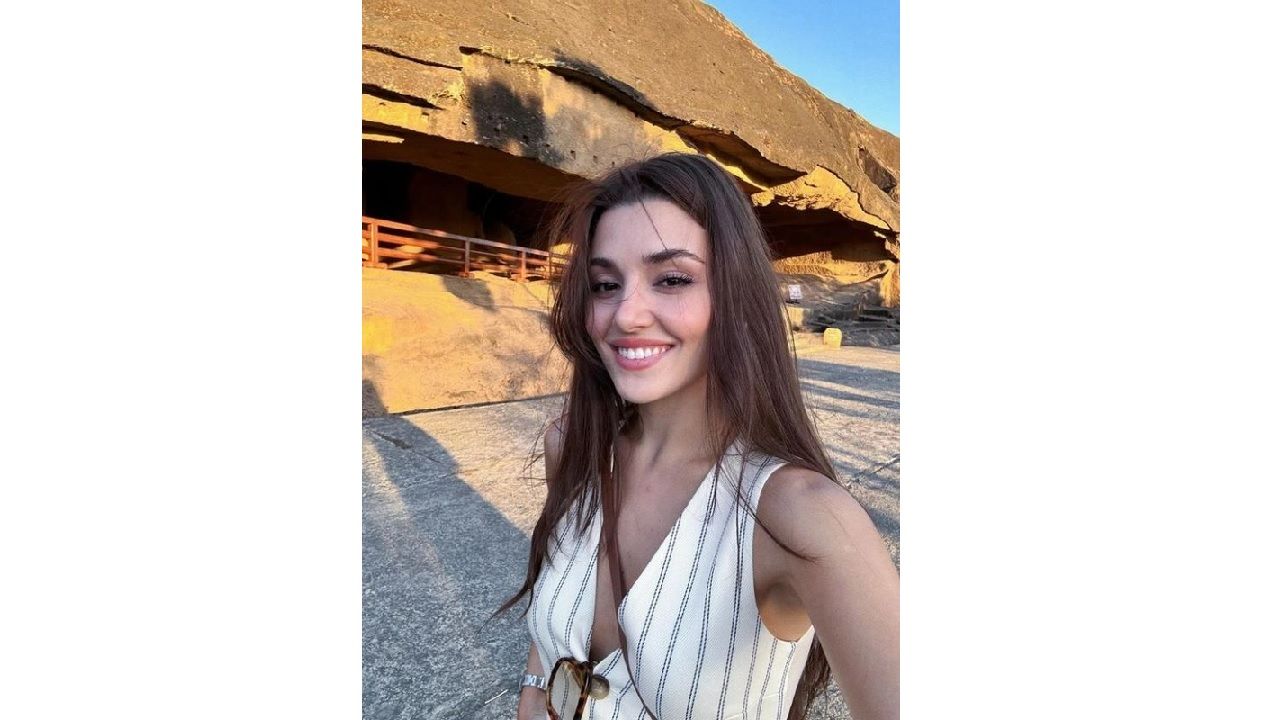 Magazin gündeminden düşmüyor! Oyuncu Hande Erçel Hindistan tatilinden paylaştı! İşte üzerindeki kombinin fiyatı 1