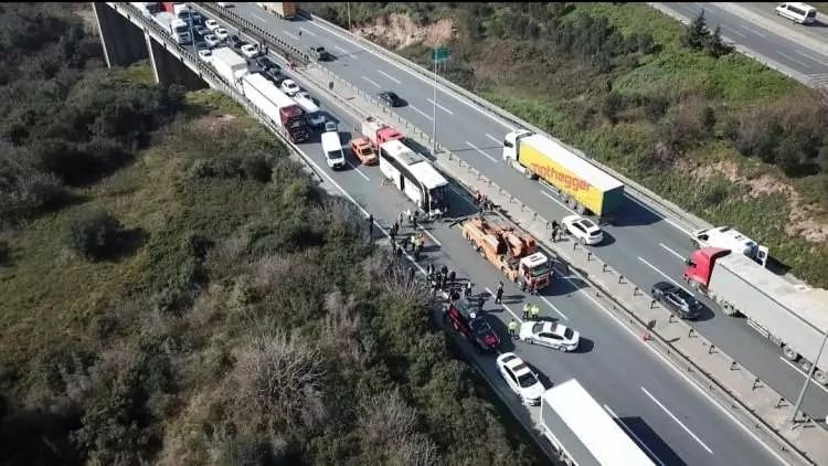 TEM Otoyolu'nda zincirleme kaza! Ankara istikameti ulaşıma kapandı... 4