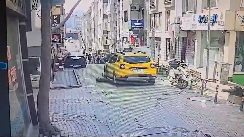 Balıkesir'de kan donduran olay: Uyuyan köpeği aracıyla ezerek öldürdü yoluna devam etti! İşte o anlar! 10