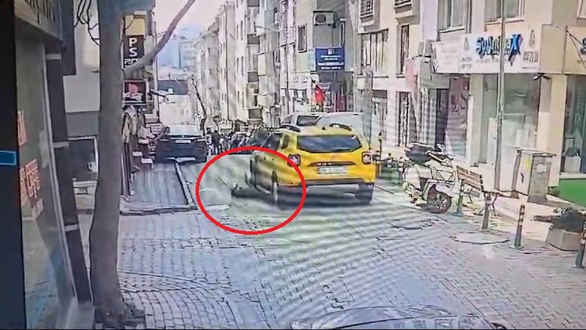 Balıkesir'de kan donduran olay: Uyuyan köpeği aracıyla ezerek öldürdü yoluna devam etti! İşte o anlar! 2