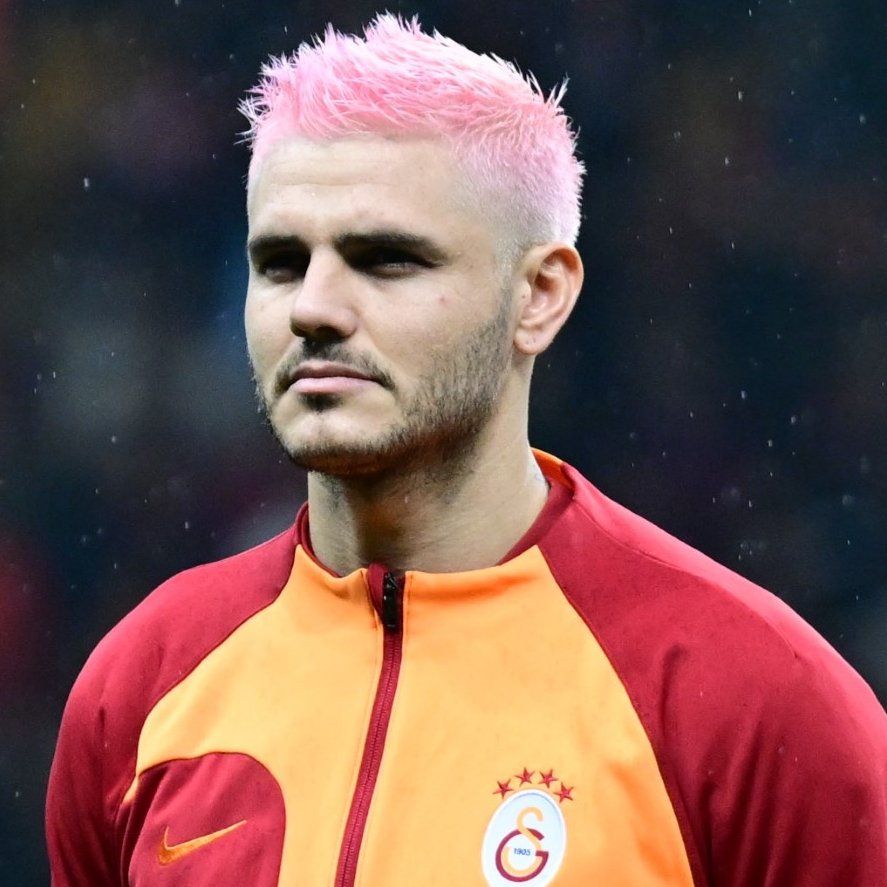 Sosyal medyayı ayağa kaldıran sözler! "Mauro Icardi yürüyerek oynadı ama Rizespor bu duran santrfora bile gol attırdı! İşte ligimizin hali... Dries Mertens vasat, Kerem Aktürkoğlu etkisiz, Wilfried Zaha yetersiz!" 7