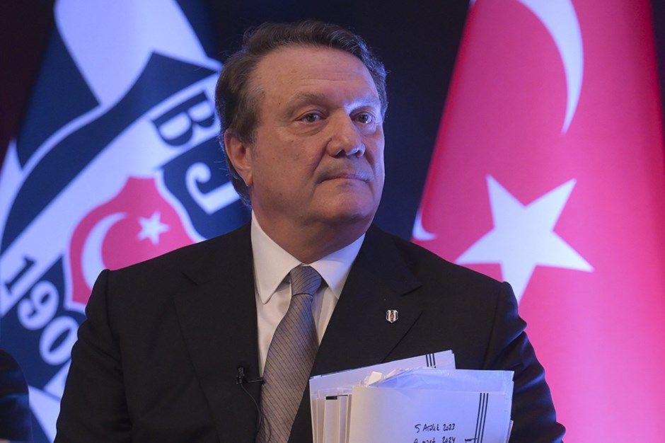 Hasan Arat'tan tarihe geçen konuşma: "Beşiktaş'a çökmüşler! Kulübü soymuşlar! Kimsenin bilmediği futbolculara milyonlar ödüyoruz... Açıklarken utanıyorum" 20