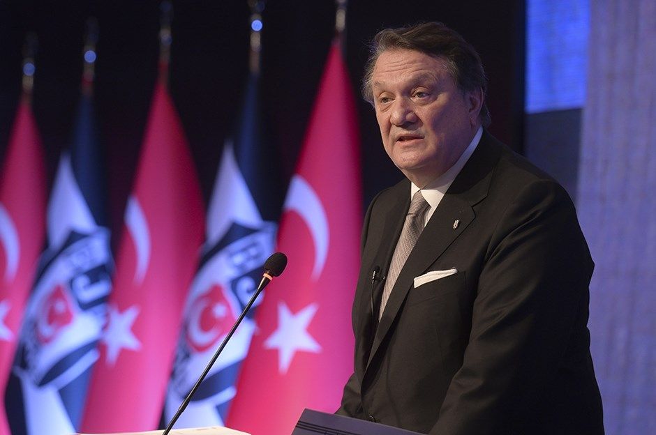 Hasan Arat'tan tarihe geçen konuşma: "Beşiktaş'a çökmüşler! Kulübü soymuşlar! Kimsenin bilmediği futbolculara milyonlar ödüyoruz... Açıklarken utanıyorum" 21