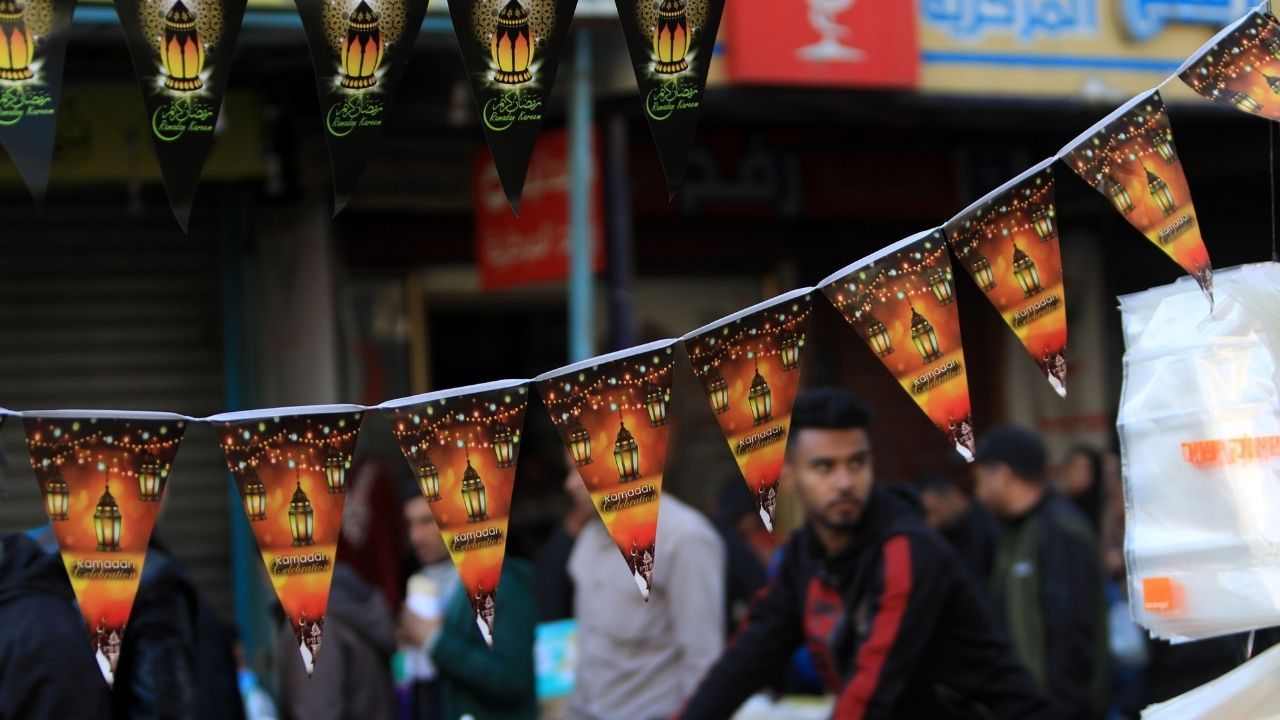 İsrail saldırıları altındaki Gazze'de Ramazan heyecanı kameralara böyle yansıdı! 13
