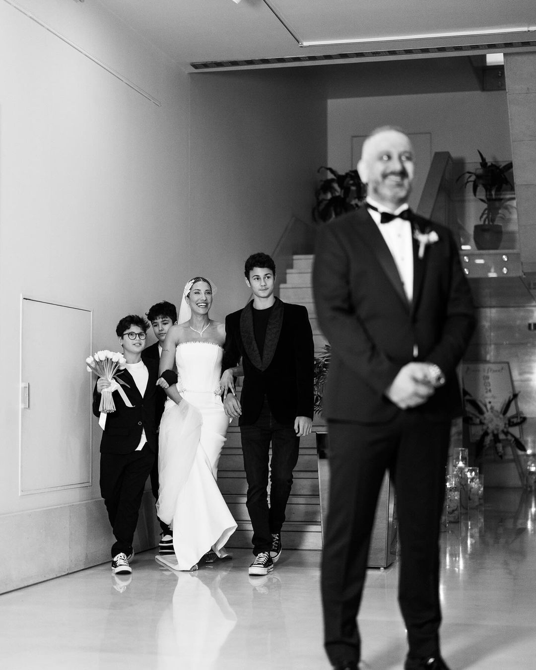 Düğünde ortaya çıktılar! Çağla Şıkel, eski sevgilisi Nail Gönenli ile birlikte ablasının nikah şahidi oldu 4